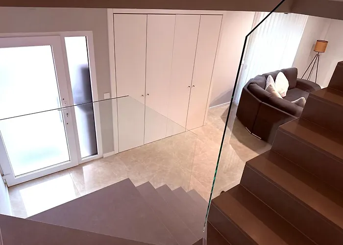Modern Villa Near Lisbon & Beaches With Heated Pool